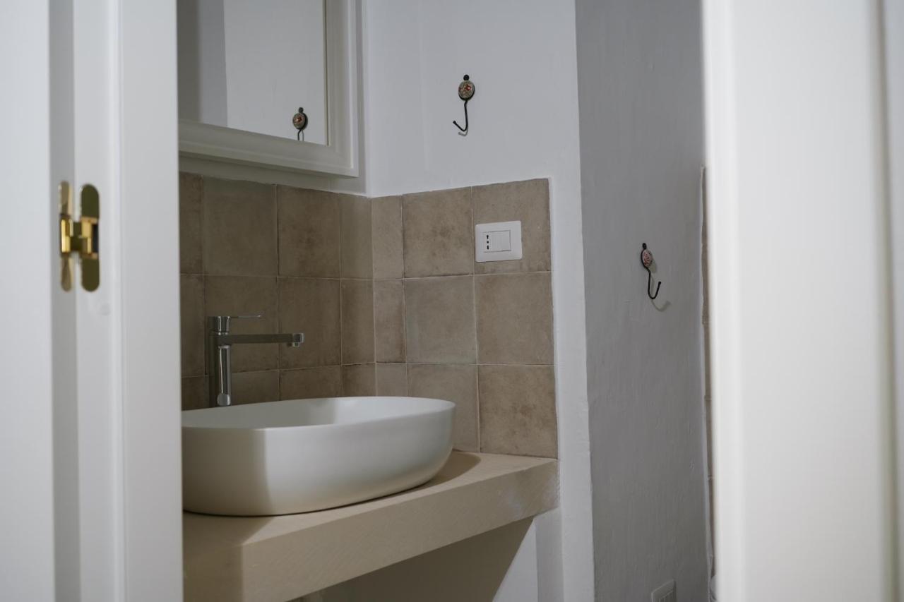Palazzo Salvatori Hotel Soleto Bagian luar foto